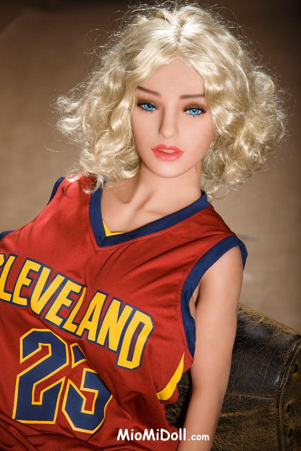 Hatti - Film Con Bambole Sessuali Realistiche 4 Hatti - Film Con Bambole Sessuali Realistiche