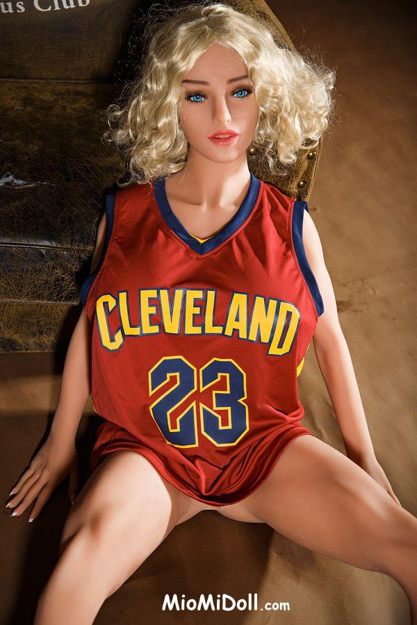 Hatti - Film Con Bambole Sessuali Realistiche 3 Hatti - Film Con Bambole Sessuali Realistiche