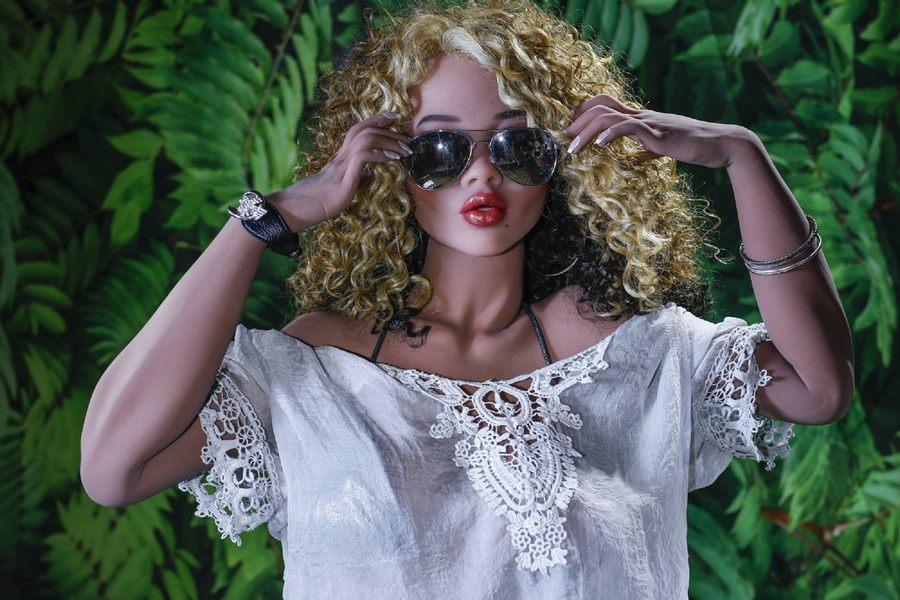 Lakia - Lesbica E La Sua Bambola Del Sesso 11 Lakia - Lesbica E La Sua Bambola Del Sesso