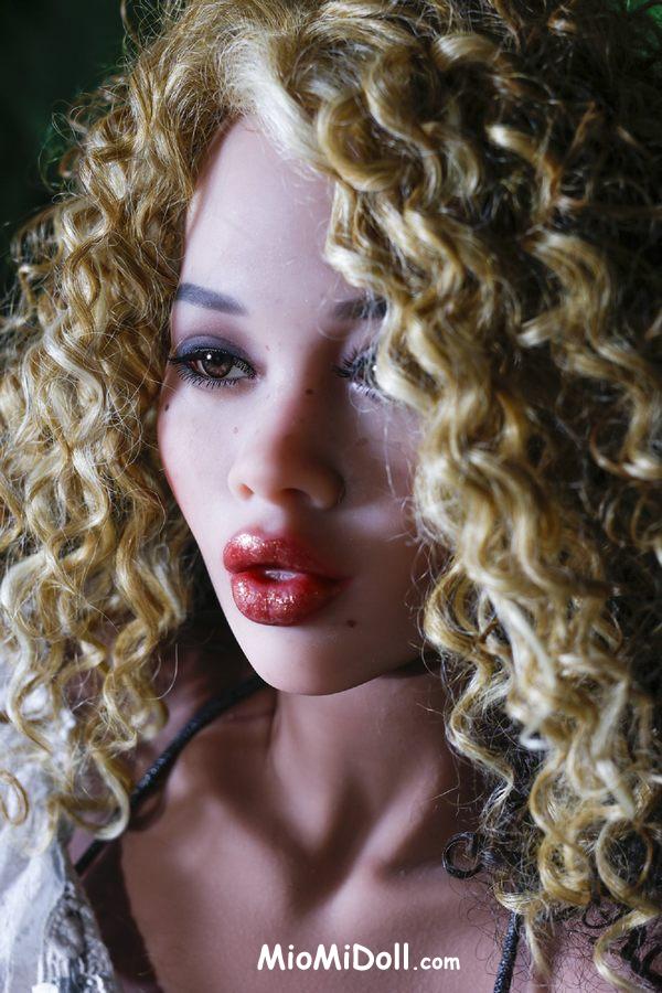 Lakia - Lesbica E La Sua Bambola Del Sesso 3 Lakia - Lesbica E La Sua Bambola Del Sesso