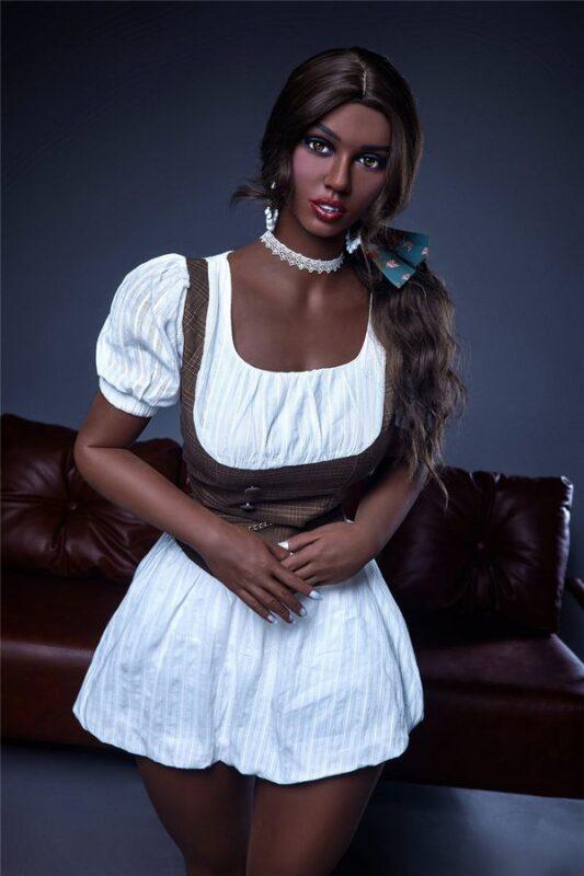 Cybal - Sborrata Dentro Una Bambola Sessuale