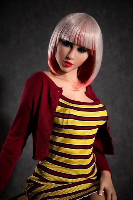 Liane - Bambola Sessuale Scopata Video Porno