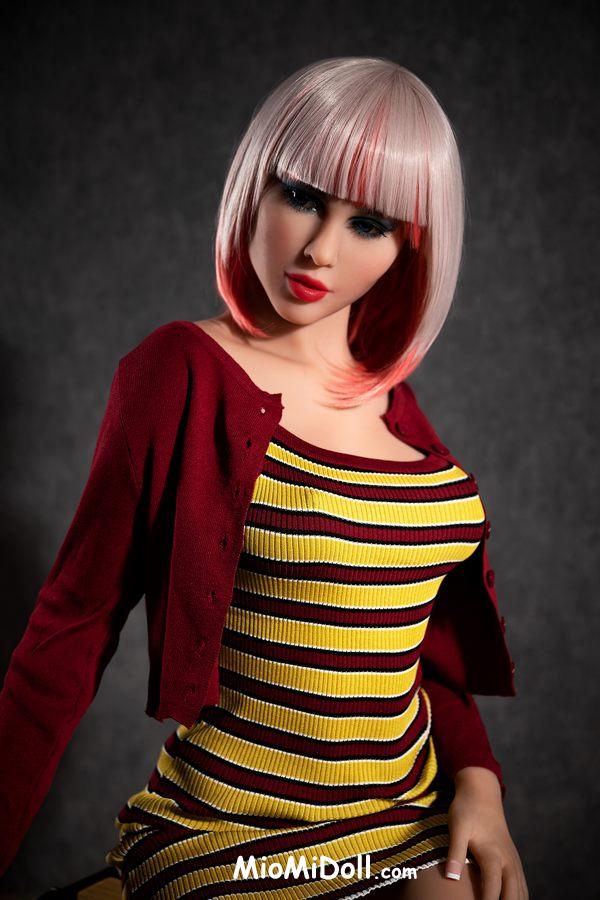 Liane - Bambola Sessuale Scopata Video Porno 1 Liane - Bambola Sessuale Scopata Video Porno