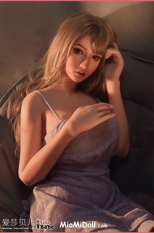 Astrid - Sesso Con Una Bambola Sessuale Reale 8 Astrid - Sesso Con Una Bambola Sessuale Reale