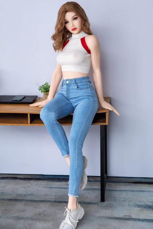 Shelbi - Fare Sesso In Una Bambola