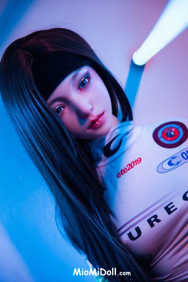 Ronny - Bela Dimitrescu Bambola Sessuale 2 Ronny - Bela Dimitrescu Bambola Sessuale