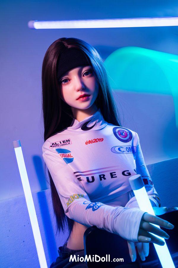 Ronny - Bela Dimitrescu Bambola Sessuale 11 Ronny - Bela Dimitrescu Bambola Sessuale