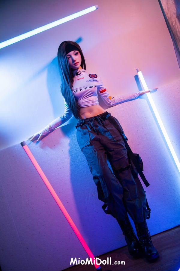 Ronny - Bela Dimitrescu Bambola Sessuale 3 Ronny - Bela Dimitrescu Bambola Sessuale