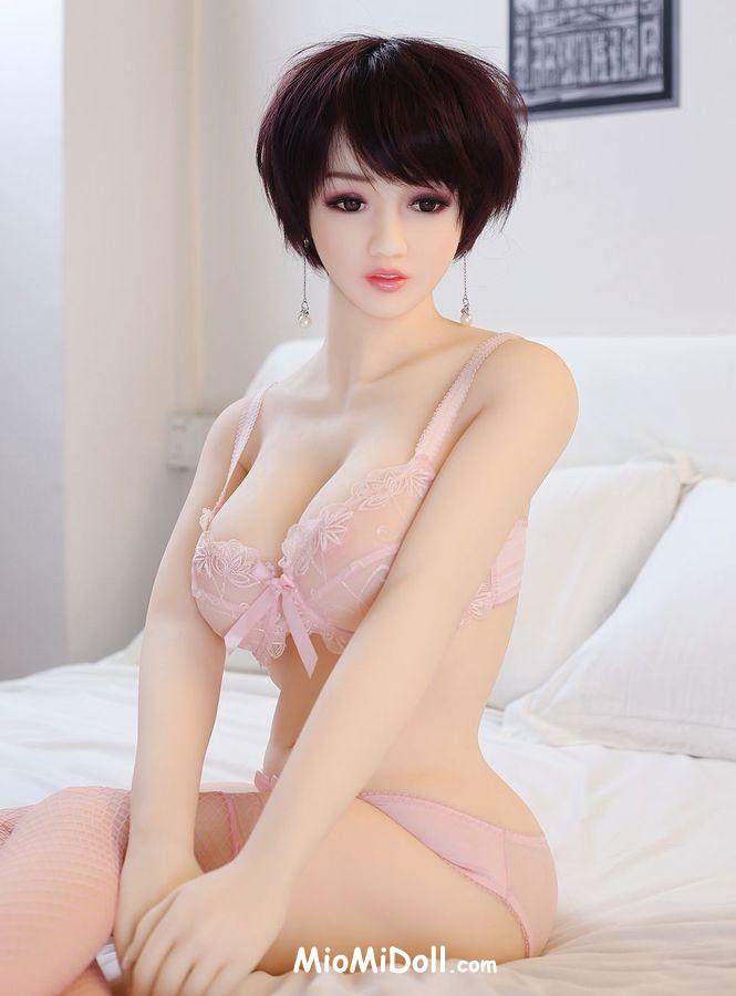 Wanetta - Porno Con Bambola Sessuale Molto Piccola 6 Wanetta - Porno Con Bambola Sessuale Molto Piccola