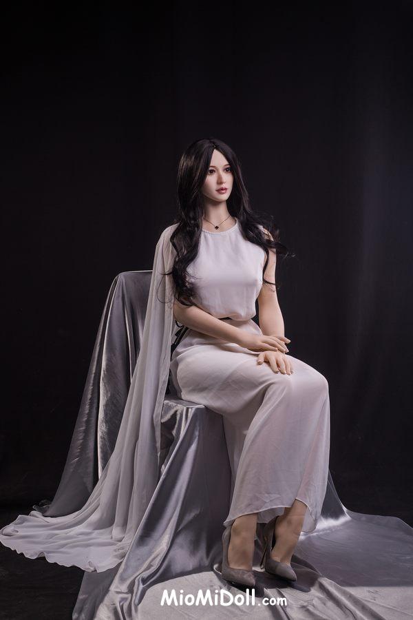 Sofie - Coppia E Porno Con Bambola Sessuale 9 Sofie - Coppia E Porno Con Bambola Sessuale