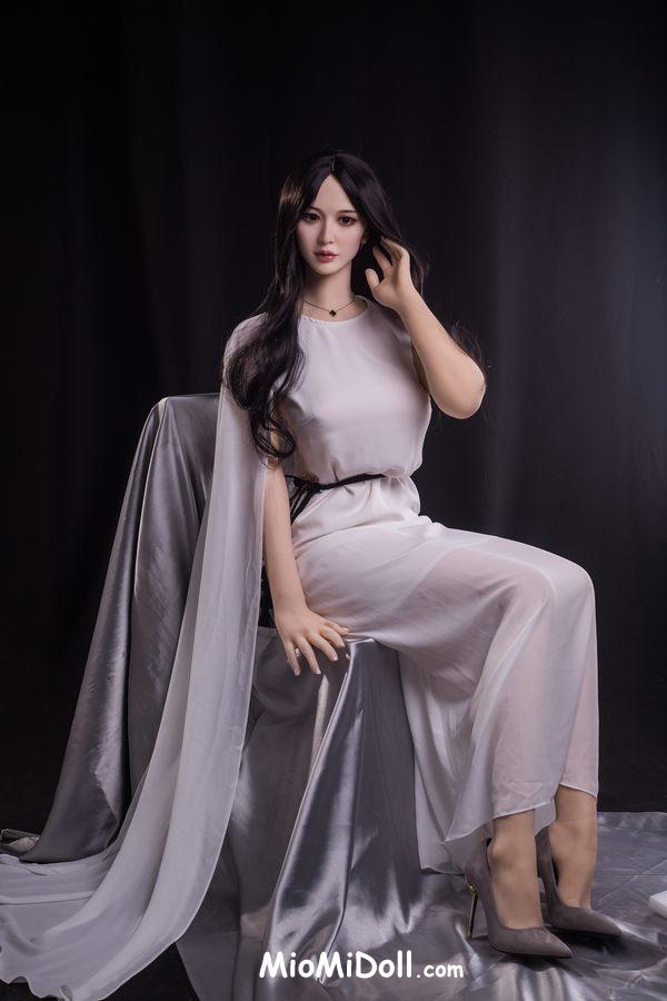 Sofie - Coppia E Porno Con Bambola Sessuale 3 Sofie - Coppia E Porno Con Bambola Sessuale