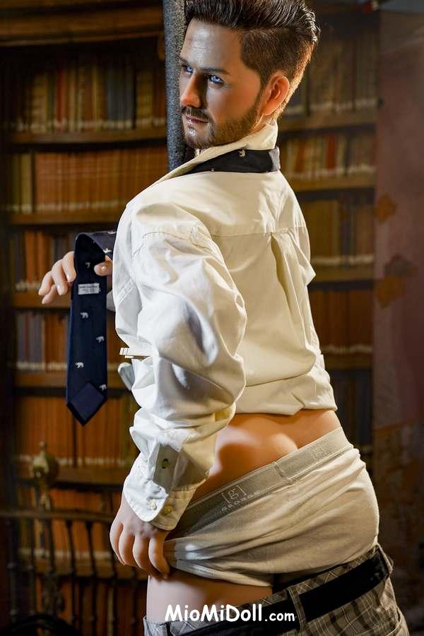 Benny - Scopata Con Una Bambola Del Sesso Di Kylie 16 Benny - Scopata Con Una Bambola Del Sesso Di Kylie