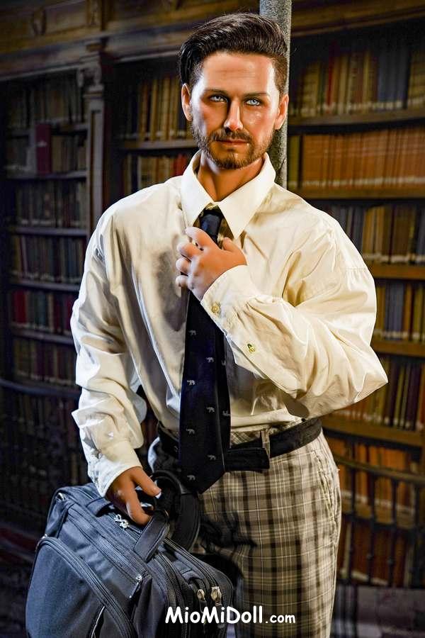 Benny - Scopata Con Una Bambola Del Sesso Di Kylie 7 Benny - Scopata Con Una Bambola Del Sesso Di Kylie