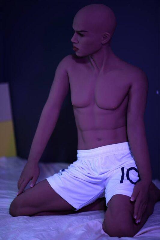 Bernd - Scopare Una Piccola Bambola Sessuale