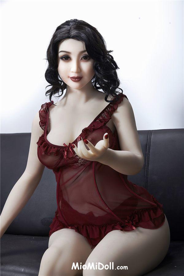 Bobbi - Scene Di Sesso Con La Bambola Bmw Kash 7 Bobbi - Scene Di Sesso Con La Bambola Bmw Kash