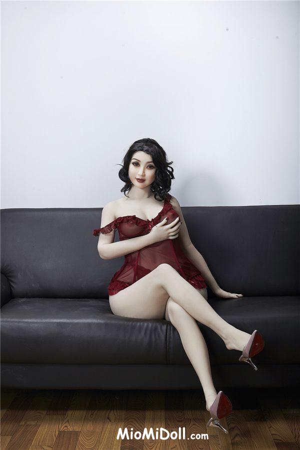 Bobbi - Scene Di Sesso Con La Bambola Bmw Kash 6 Bobbi - Scene Di Sesso Con La Bambola Bmw Kash