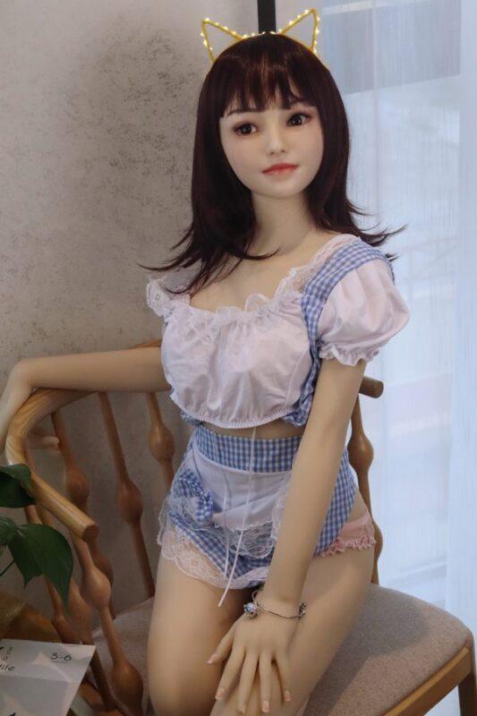 Madge - Bambola Sessuale Che Succhia La Vagina