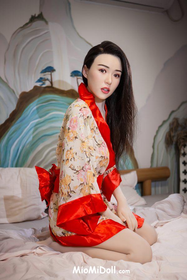 Manya - Video Porno VR Con Bambole Sessuali 2 Manya - Video Porno VR Con Bambole Sessuali