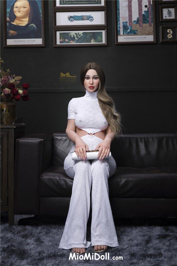 Ilyssa - Bambola Sessuale Carina Con Tette Nude 3 Ilyssa - Bambola Sessuale Carina Con Tette Nude