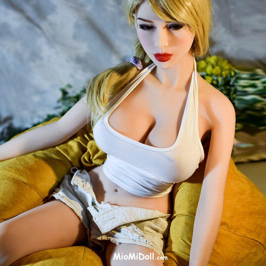 Sheril - Fare Sesso Con Una Bambola Dell'amore 7 Sheril - Fare Sesso Con Una Bambola Dell'amore