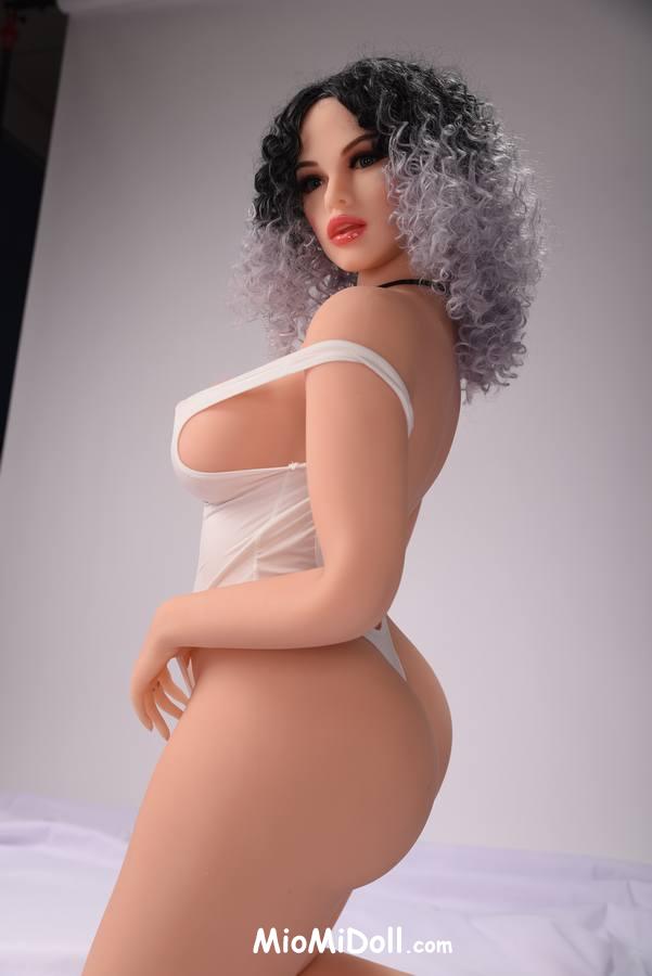 Flore - Mantenere I Capelli Della Bambola Del Sesso 9 Flore - Mantenere I Capelli Della Bambola Del Sesso