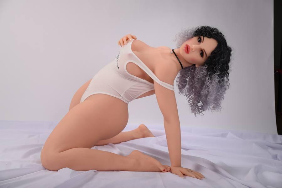 Flore - Mantenere I Capelli Della Bambola Del Sesso 5 Flore - Mantenere I Capelli Della Bambola Del Sesso