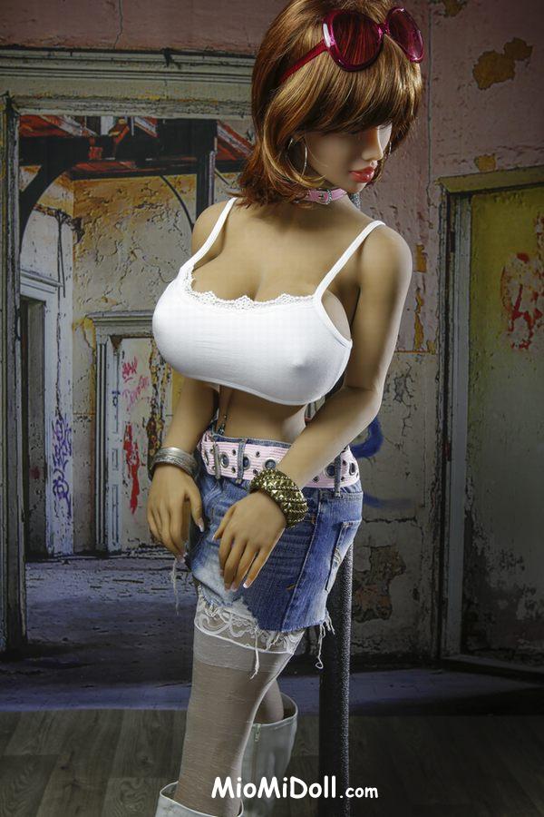 Gladi - Vita Come Bambole Sessuali Porno 3 Gladi - Vita Come Bambole Sessuali Porno