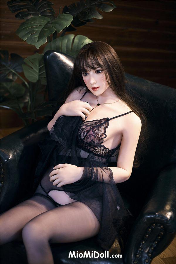 Carie - Camera All'interno Di Una Bambola Sessuale 20 Carie - Camera All'interno Di Una Bambola Sessuale