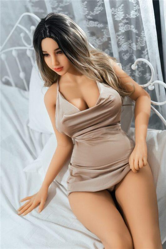 Bonni - Ragazzo E Bambola Sessuale Henatsi