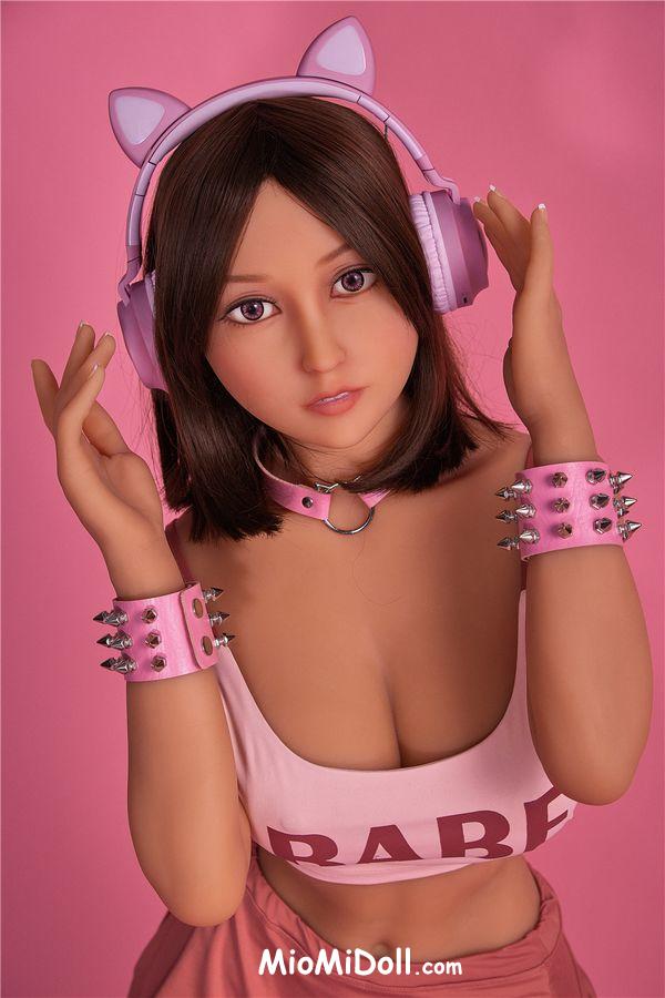 Ailyn - Amouranth Scopa Una Bambola Sessuale 7 Ailyn - Amouranth Scopa Una Bambola Sessuale