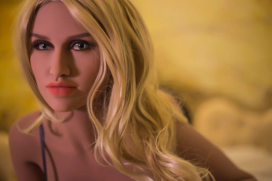 Inesita - Ragazzo Che Scopa Una Bambola Del Sesso Giocattolo 20 Inesita - Ragazzo Che Scopa Una Bambola Del Sesso Giocattolo