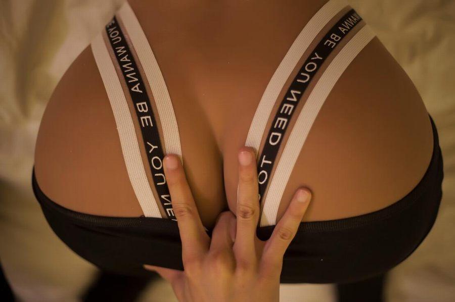 Inesita - Ragazzo Che Scopa Una Bambola Del Sesso Giocattolo 2 Inesita - Ragazzo Che Scopa Una Bambola Del Sesso Giocattolo