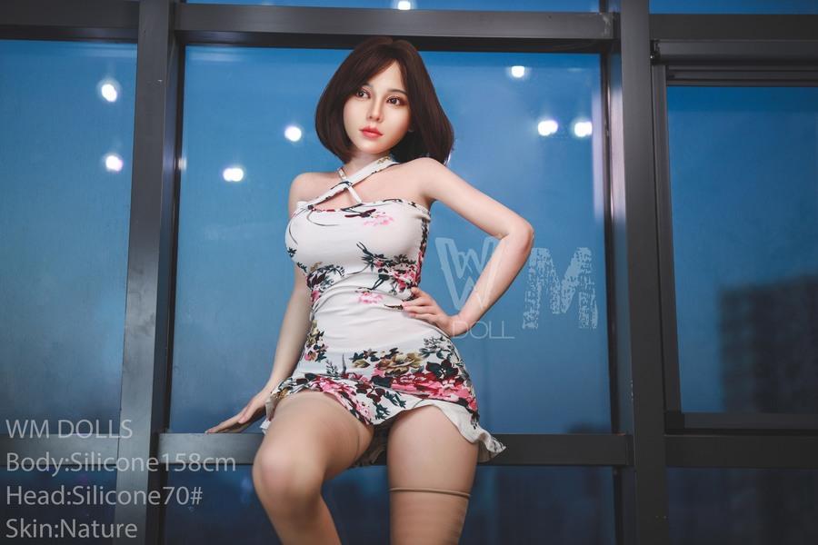 Windy - Ragazzo Che Scopa Una Bambola Del Sesso Trasparente 4 Windy - Ragazzo Che Scopa Una Bambola Del Sesso Trasparente