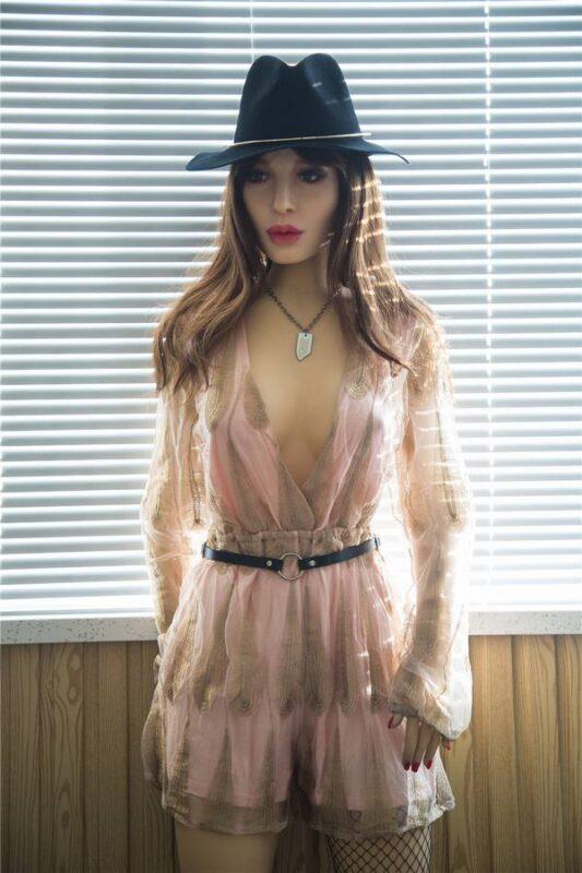 Sibel - Coppie Che Scopano Con Bambola Sessuale