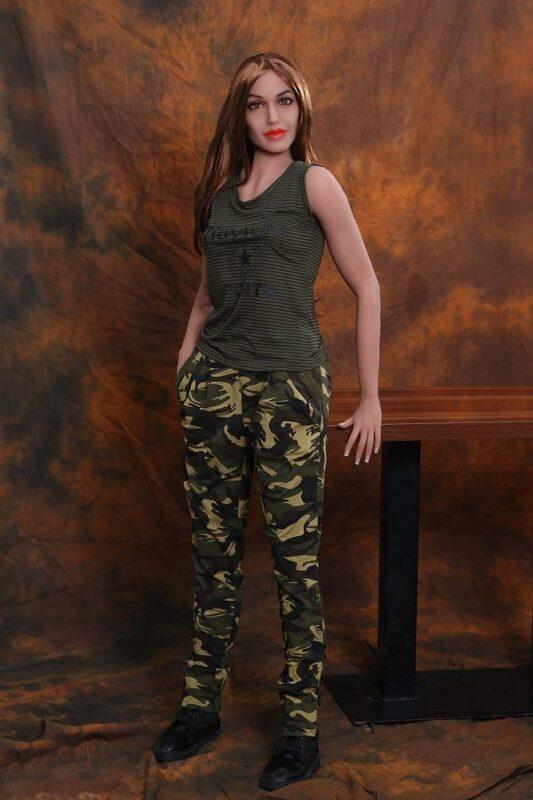 Emory - Gif Di Bambole Sessuali In Trio