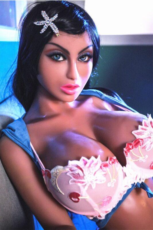 Ellene - Scopare Una Bambola Sessuale Gif