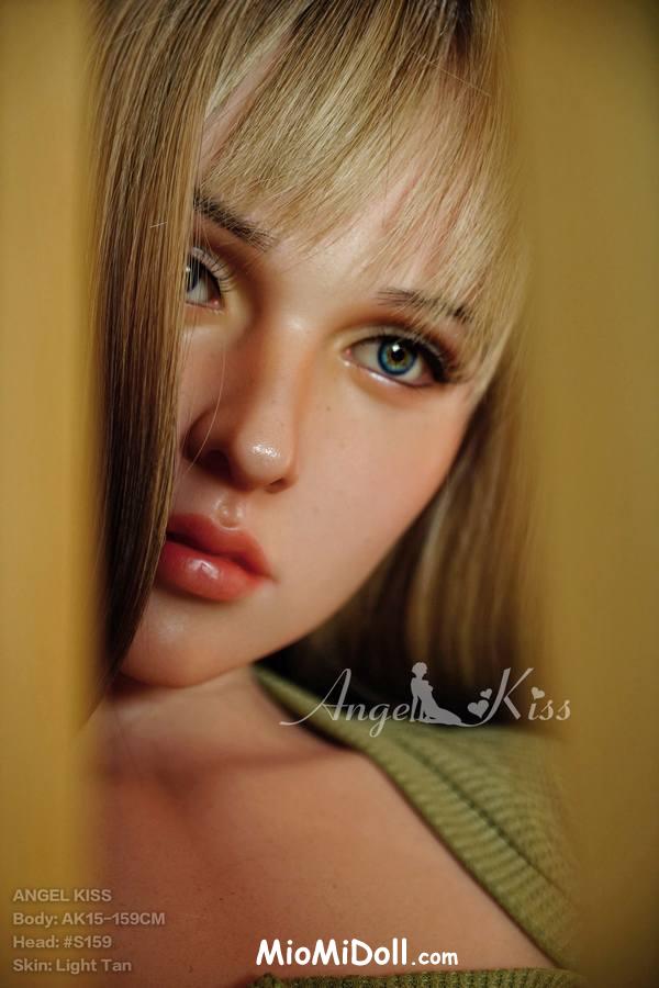 Berthe - Porno Gratis Con Bambola Sessuale Realistica 18 Berthe - Porno Gratis Con Bambola Sessuale Realistica