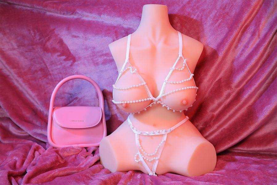 Karsyn - Bambola Sessuale Grande Creampie 4 Karsyn - Bambola Sessuale Grande Creampie