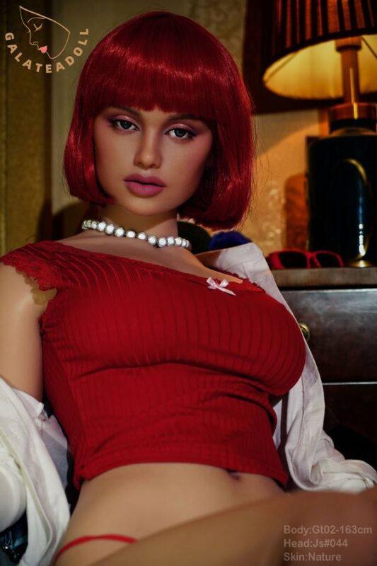 Latina - Video Porno Con Bambola Ken Umana