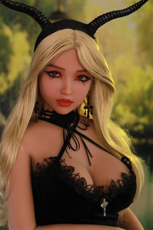 Shaine - Bambole Sessuali Dall'aspetto Buffo