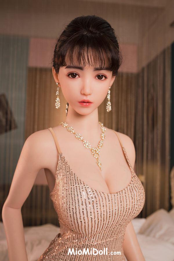 Amaleta - Porno Con Bambole Sessuali Con Tette Grandi 8 Amaleta - Porno Con Bambole Sessuali Con Tette Grandi