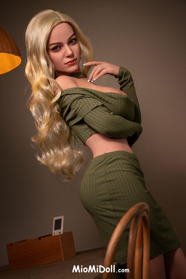 Rebekah - Gioco Sessuale 3D Con Bambola Ciliegia 4 Rebekah - Gioco Sessuale 3D Con Bambola Ciliegia