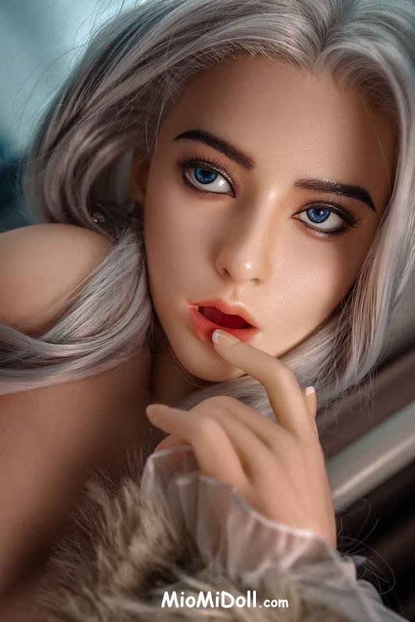 Beaulah - Casting Bambola Mia Divano Sesso 1 Beaulah - Casting Bambola Mia Divano Sesso