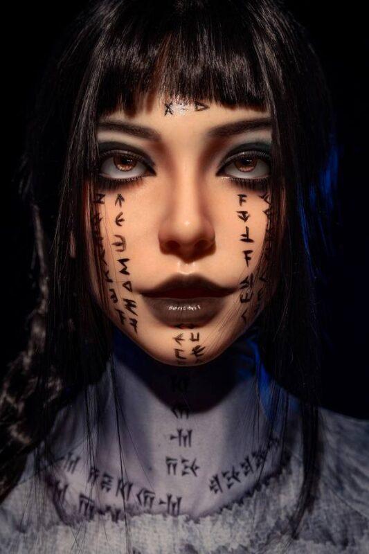 Kathlin - Miley Cyrus Modella Bambola Sessuale