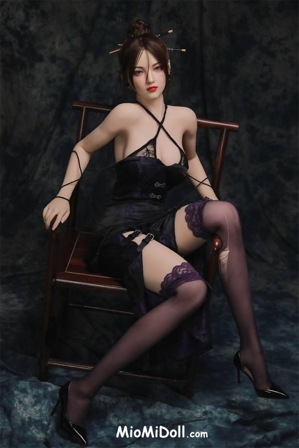 Malorie - Le Mie Fabbriche Di Bambole Sessuali Adolescenti 9 Malorie - Le Mie Fabbriche Di Bambole Sessuali Adolescenti