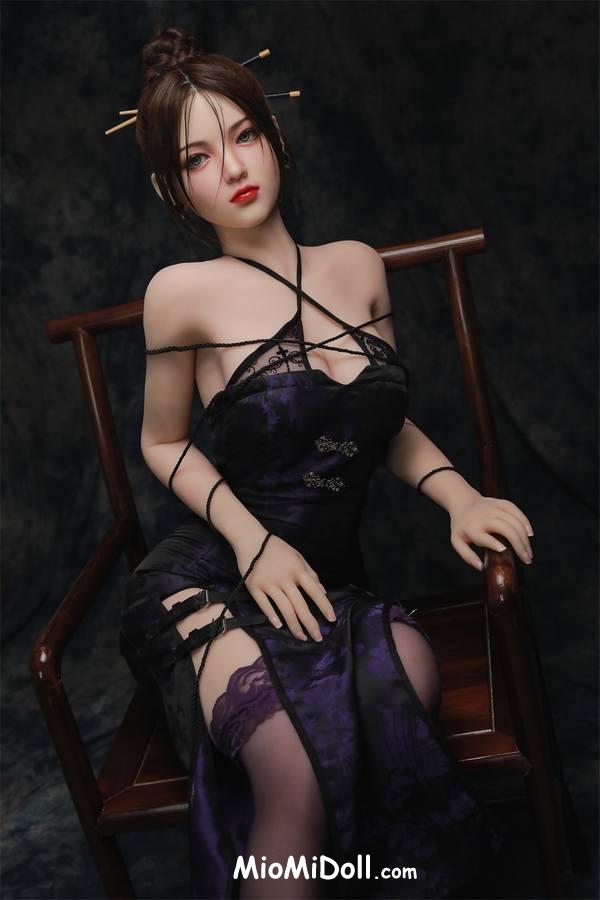 Malorie - Le Mie Fabbriche Di Bambole Sessuali Adolescenti 6 Malorie - Le Mie Fabbriche Di Bambole Sessuali Adolescenti