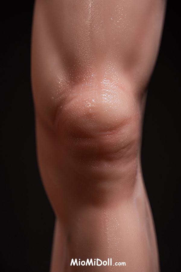 Eugenia - Uomo Che Fa Esplodere Una Bambola Sessuale 7 Eugenia - Uomo Che Fa Esplodere Una Bambola Sessuale