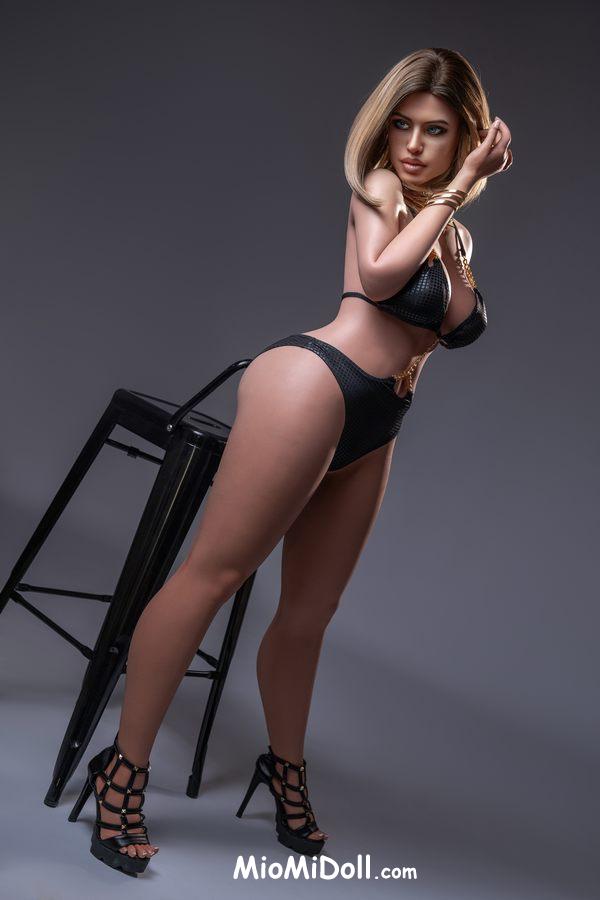 Laurice - Porno Con Bambole Sessuali Asiatiche Tik 4 Laurice - Porno Con Bambole Sessuali Asiatiche Tik