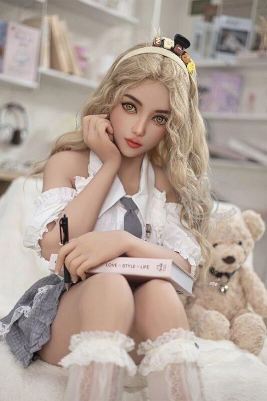 Francene - Porno Con Bambole Sessuali Scambiate