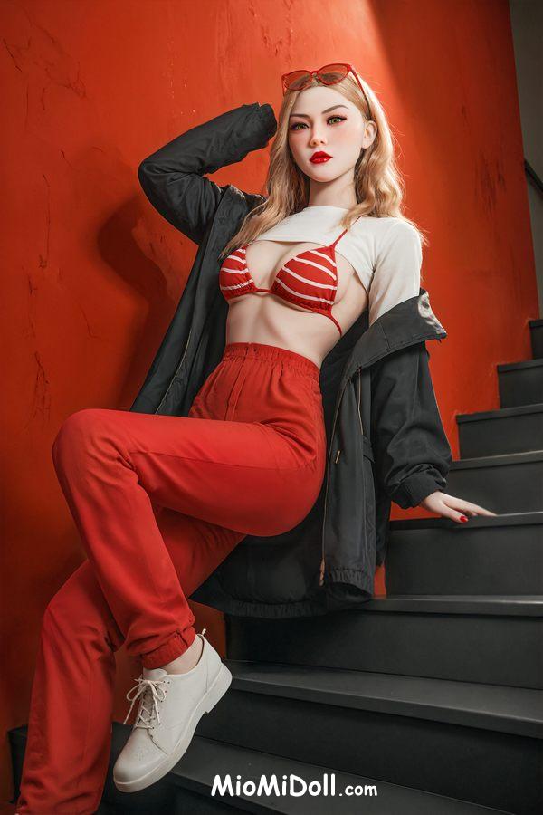 Conchita - Sesso Con Bambola Del Cazzo 3 Conchita - Sesso Con Bambola Del Cazzo